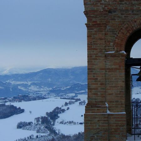 Agriturismo Pozzuolo Serrungarina Kültér fotó