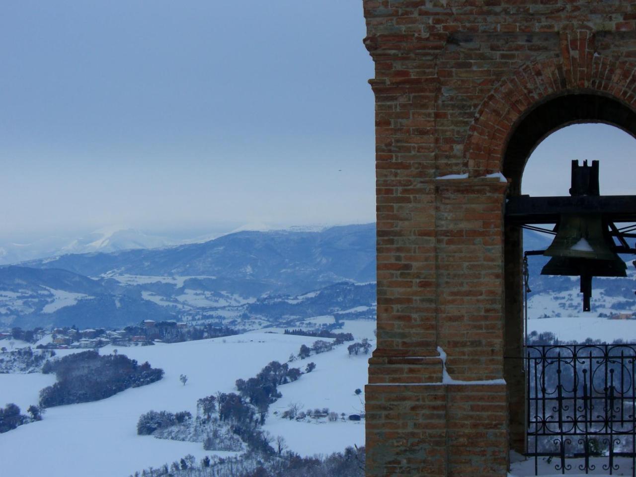 Agriturismo Pozzuolo Serrungarina Kültér fotó