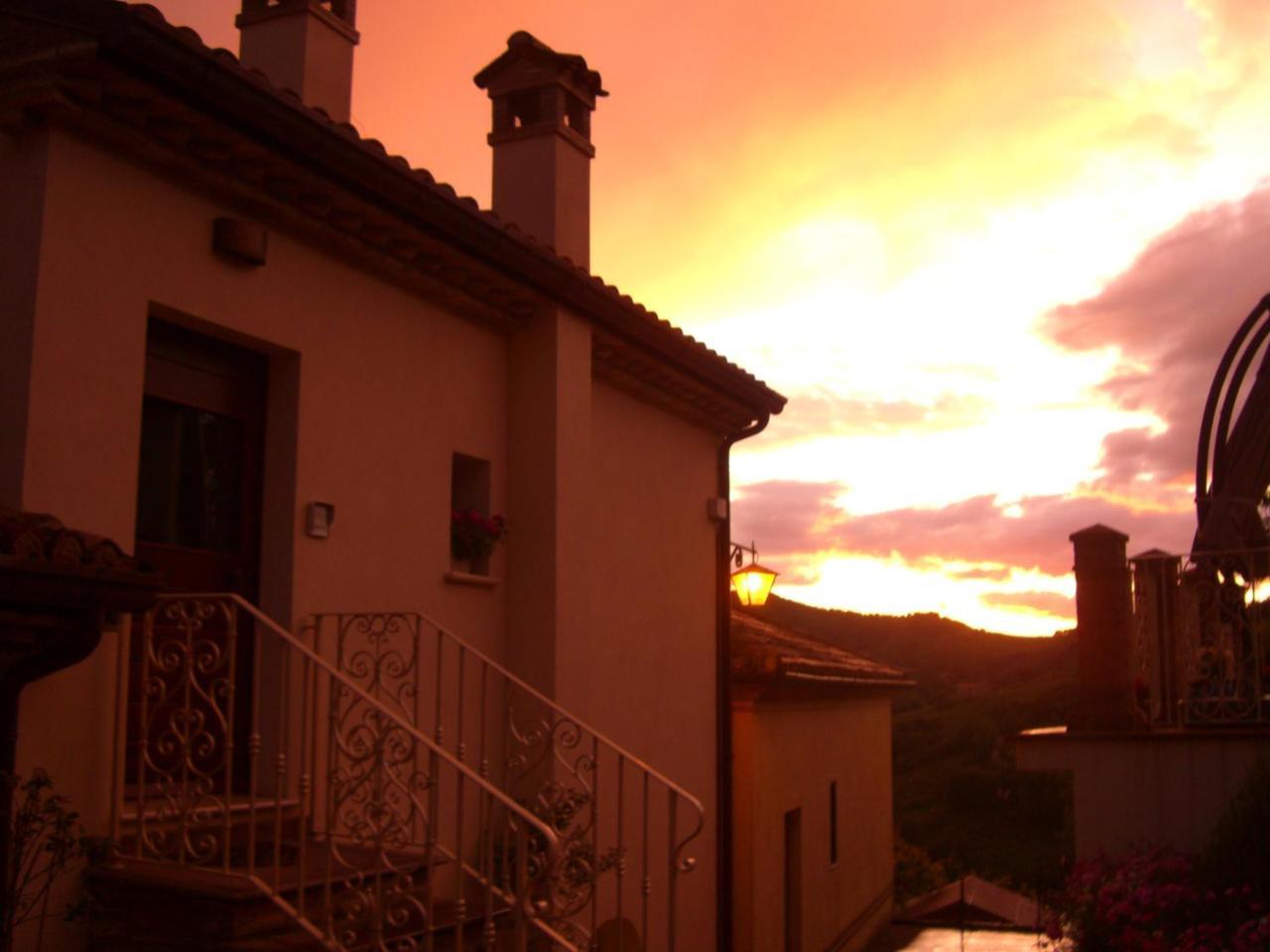 Agriturismo Pozzuolo Serrungarina Kültér fotó