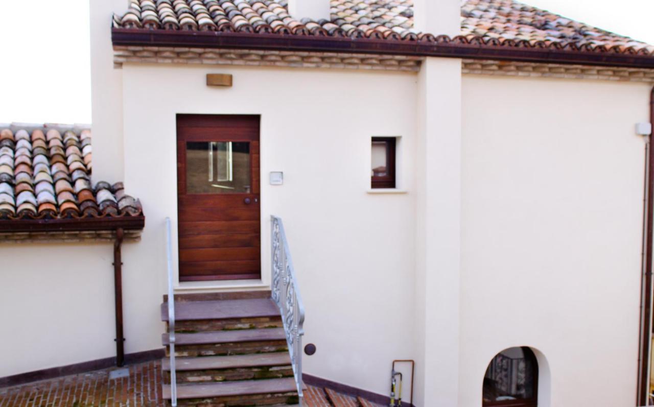 Agriturismo Pozzuolo Serrungarina Kültér fotó