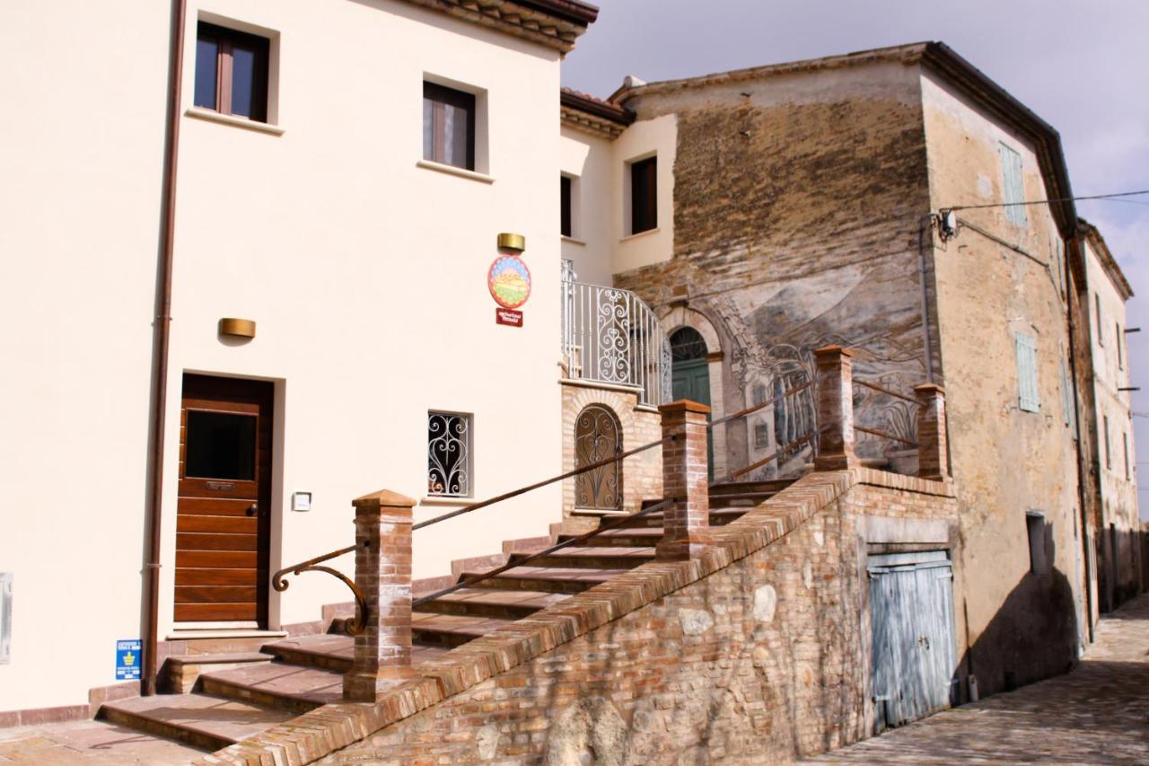 Agriturismo Pozzuolo Serrungarina Kültér fotó